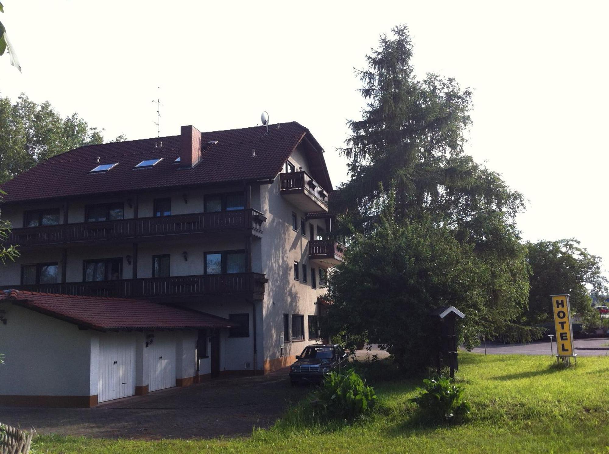 Hotel Bacchusstube Garni Goldbach  Exterior photo