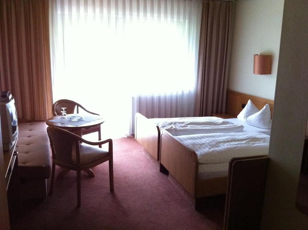 Hotel Bacchusstube Garni Goldbach  Room photo