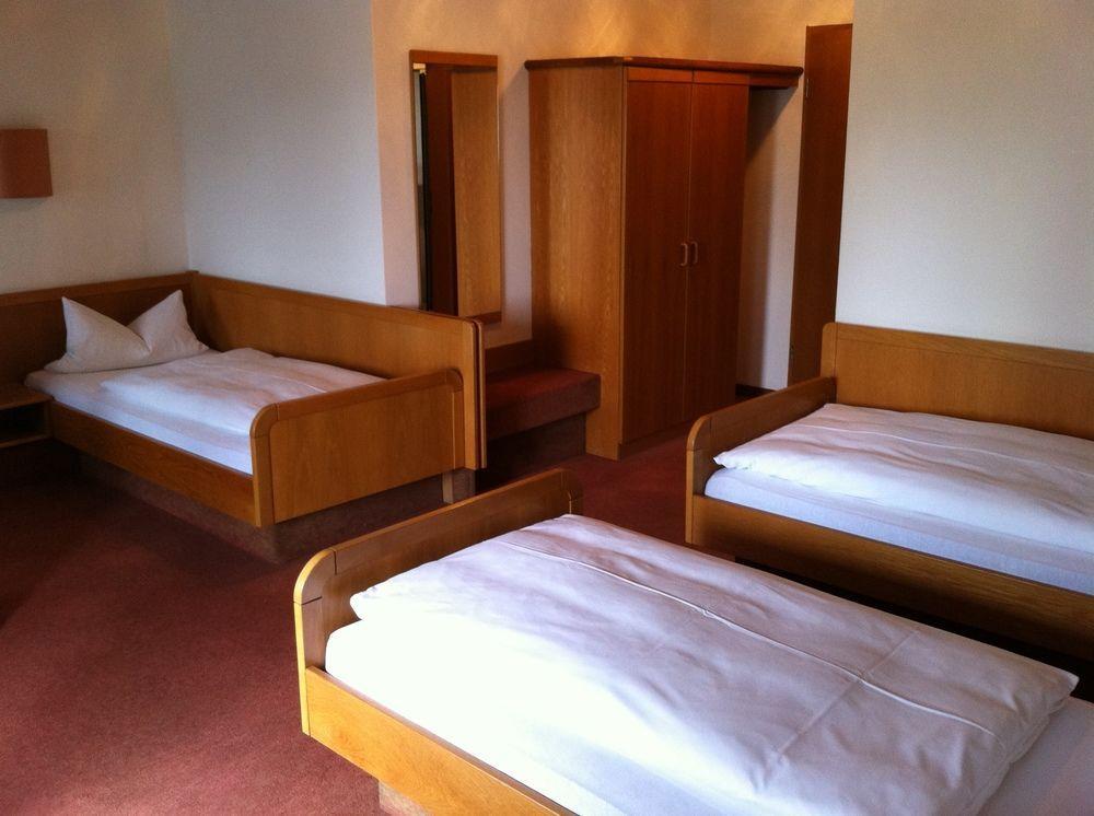 Hotel Bacchusstube Garni Goldbach  Exterior photo