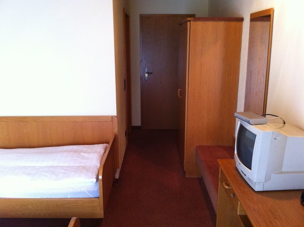 Hotel Bacchusstube Garni Goldbach  Exterior photo